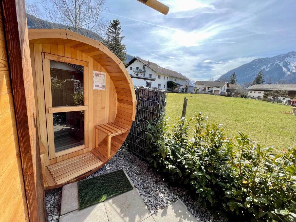 Tiny House Singer - Contactless Check-In - Sauna Ehenbichl المظهر الخارجي الصورة